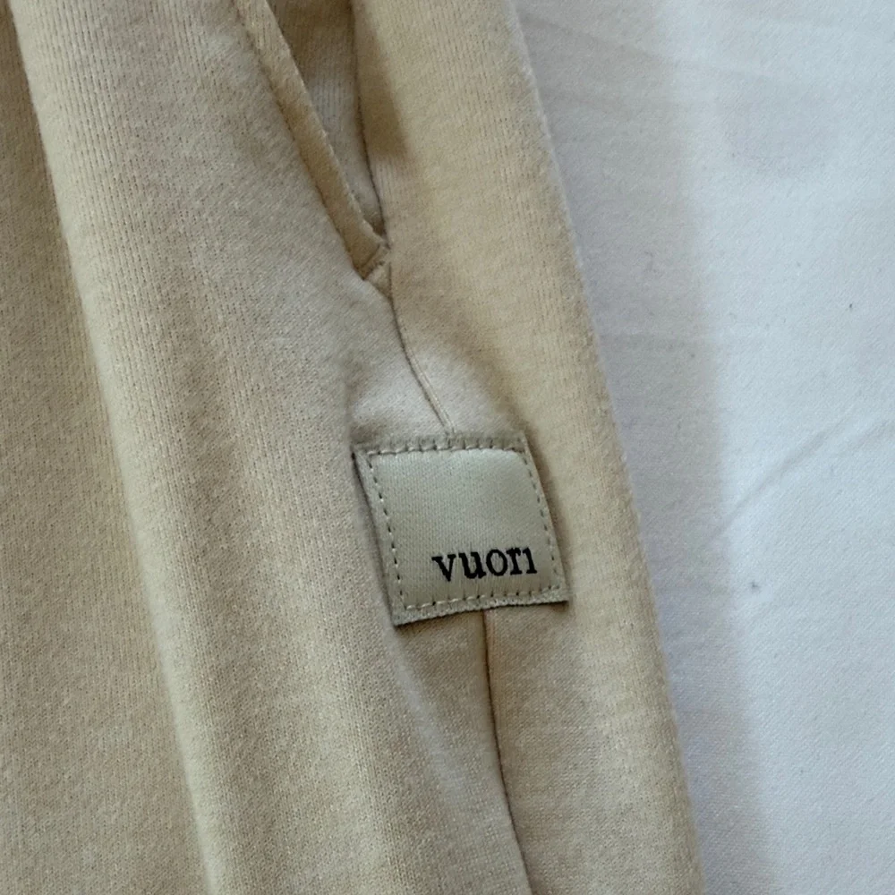 Vuori Tan Joggers - Picture 2 of 2